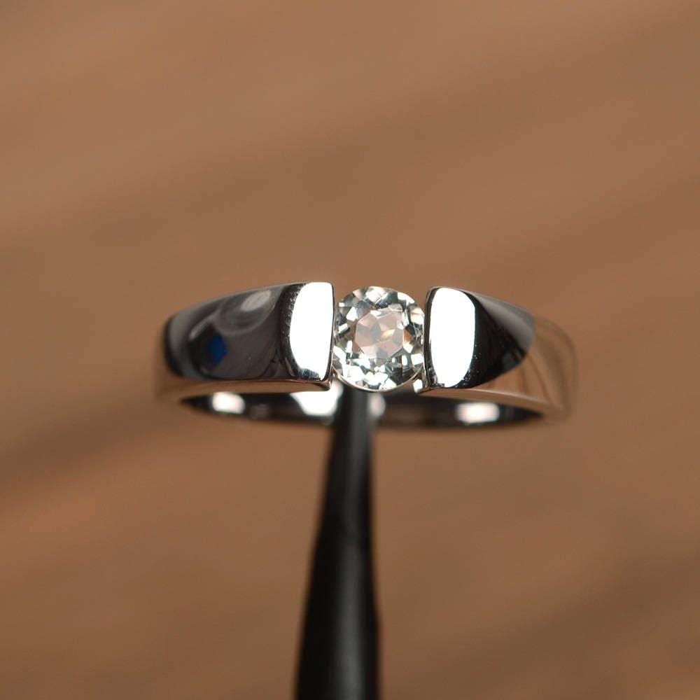 Jubiläumsring Natürlicher Grüner Amethyst Ring Runder Geschnittener Edelstein Sterlingsilber Solitärring von PalmaryJewelry