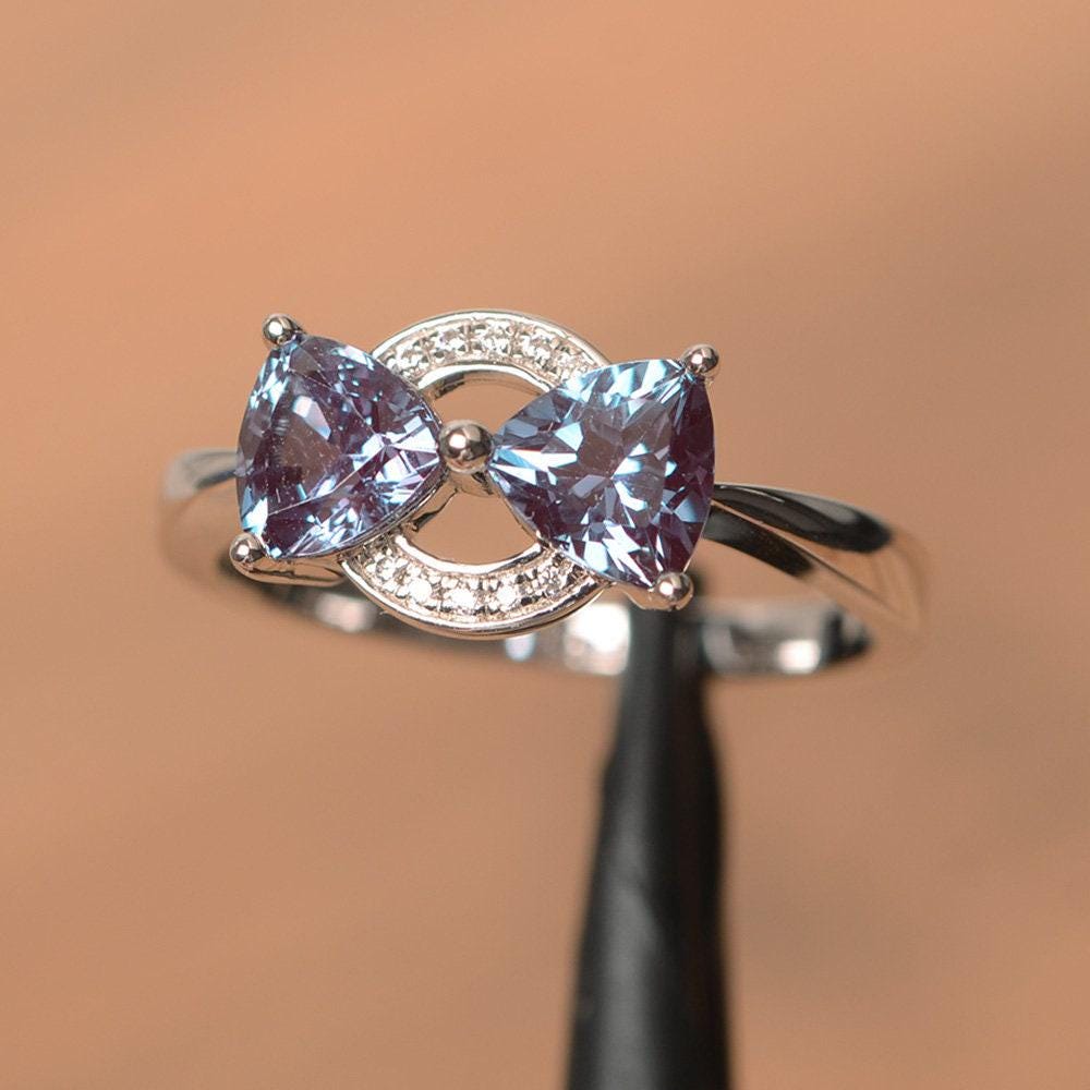 Labor Ring Alexandrit Schleife Bandring Trillion Schliff Sterling Silber Farbe Wechselnden Edelstein Juni Geburtsstein von PalmaryJewelry