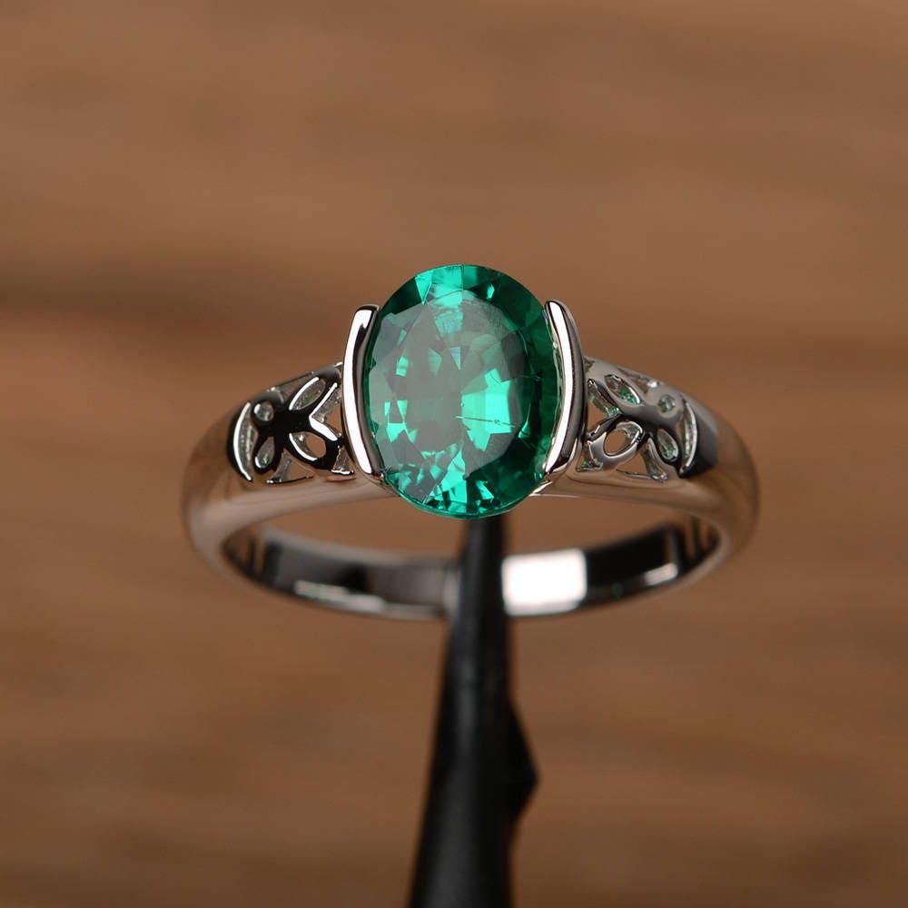 Labor Smaragd Ring Oval Geschnitten Mai Geburtsstein Sterling Silber Solitär Verlobungsring von PalmaryJewelry
