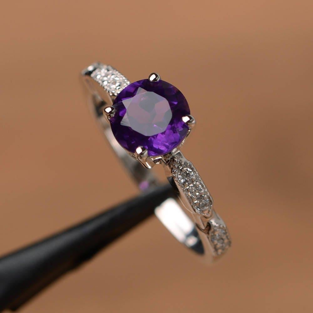 Lila Amethyst Ring Rundschliff Verlobungsring Silberringe Edelsteinschmuck Februar Geburtssteinring Lila Amethyst Ring Rundschliff Verlobungsring Silberringe Edelsteinschmuck Februar Geburtssteinring von PalmaryJewelry