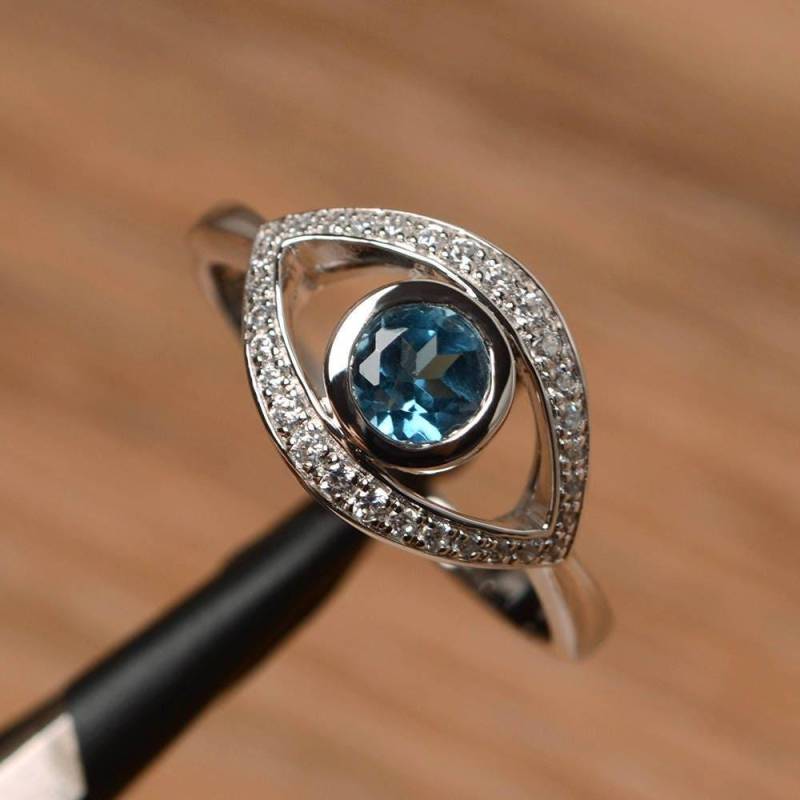 London Blautopas Ring Versprechen Solide Sterling Silber Runden Schnitt Bösen Blick Edelstein-Ring von PalmaryJewelry