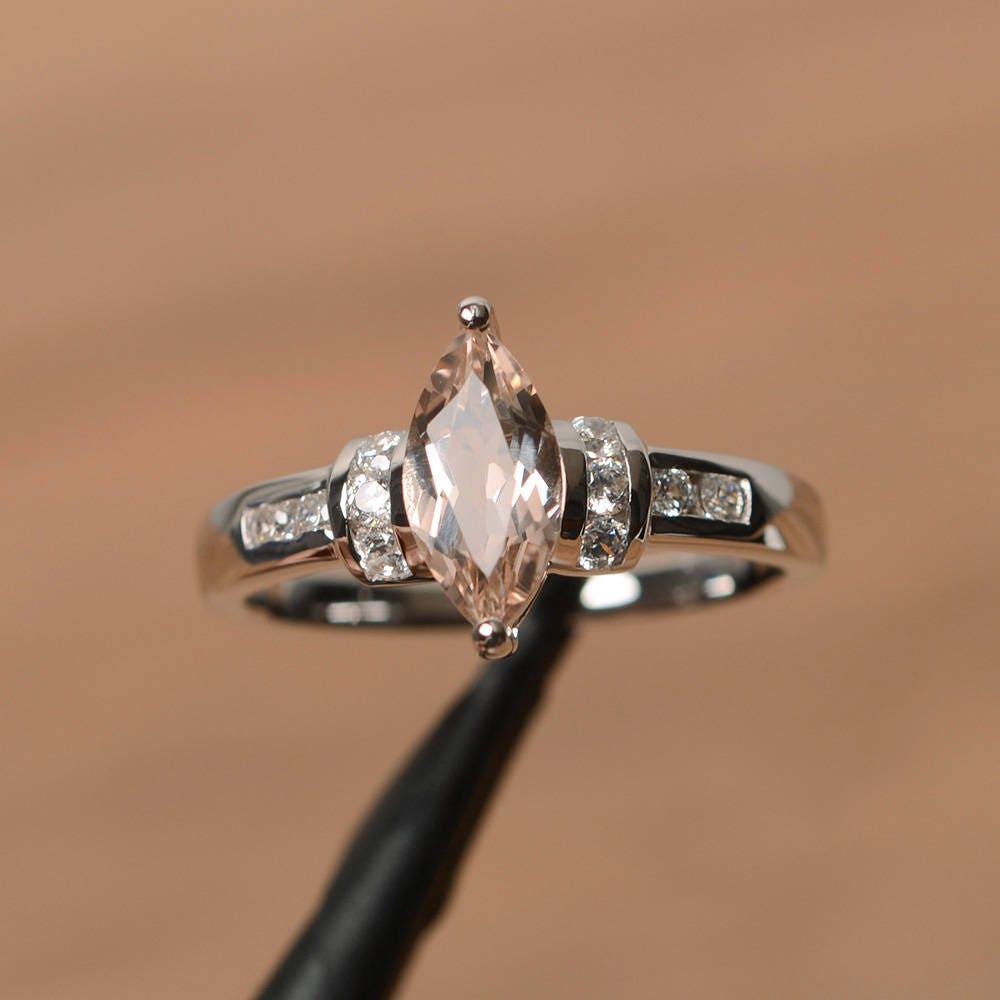 Morganit Ehering Natürliche Rosa Ring Marquise Schnitt Edelstein Sterling Silber von PalmaryJewelry