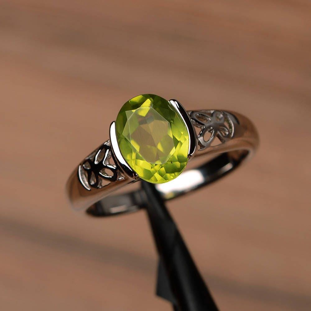 Natürliche Peridot Ring Ehering Ovale Geschnittene Edelstein Silberring Solitär August Geburtsstein von PalmaryJewelry