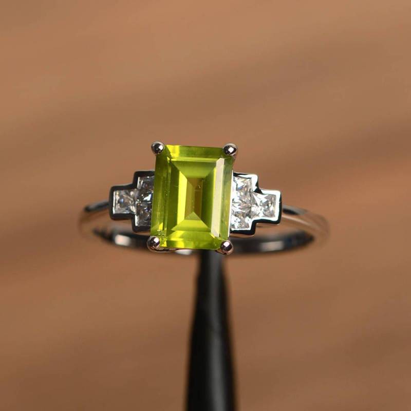 Natürliche Peridot Ring Jahrestag August Geburtsstein Smaragd Geschnitten Grüne Edelstein Sterling Silber von PalmaryJewelry