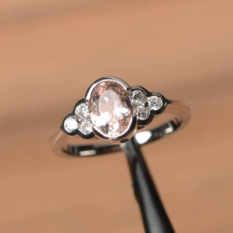 Natürliche Rosa Morganit Ring Verlobungsring Ovale Geschliffene Edelstein Sterling Silber von PalmaryJewelry