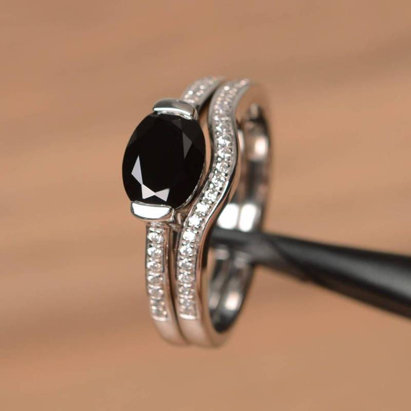 Natürliche Schwarze Spinell Ring Jubiläumsring Ovalschliff Edelstein-Braut-Sets Sterling Silber von PalmaryJewelry