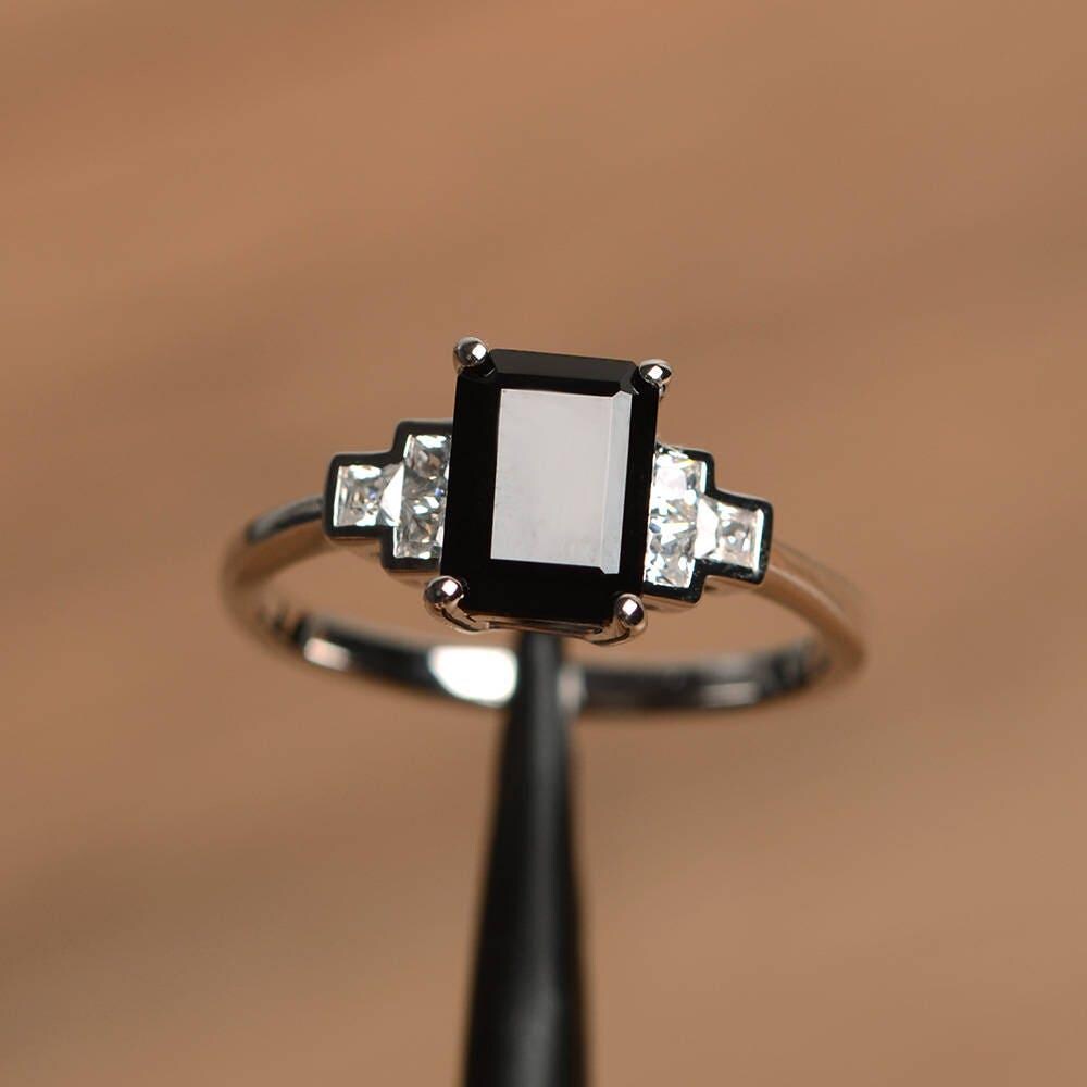 Natürliche Schwarze Spinell Ring Smaragdschliff Schwarzen Edelstein Sterling Silber Verlobungsring von PalmaryJewelry