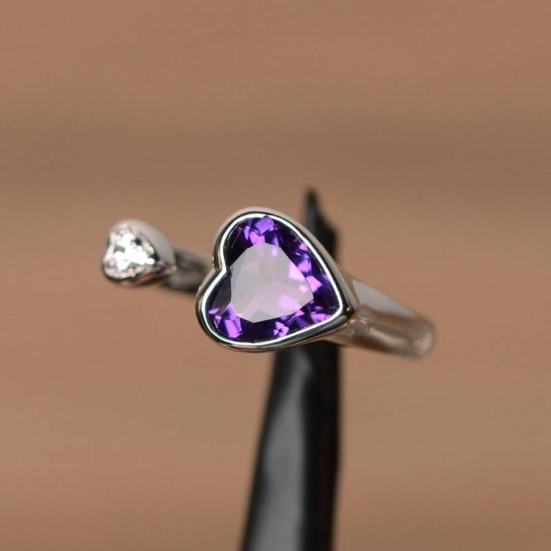 Natürlicher Amethyst Einstellbarer Ring Februar Geburtsstein Verlobungsring in Herzform von PalmaryJewelry