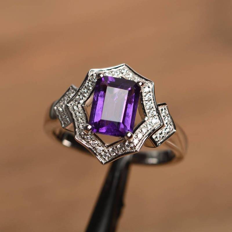 Natürlicher Amethyst Ring Februar Geburtsstein Smaragdschliff Lila Edelstein Sterling Silber Verlobungsring von PalmaryJewelry