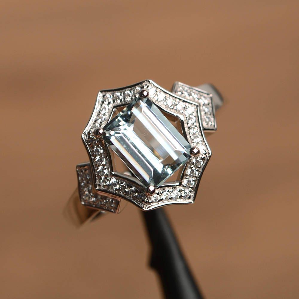 Natürlicher Aquamarinring Jubiläumsring März Geburtsstein Smaragdschliff Sterlingsilber Ehering von PalmaryJewelry
