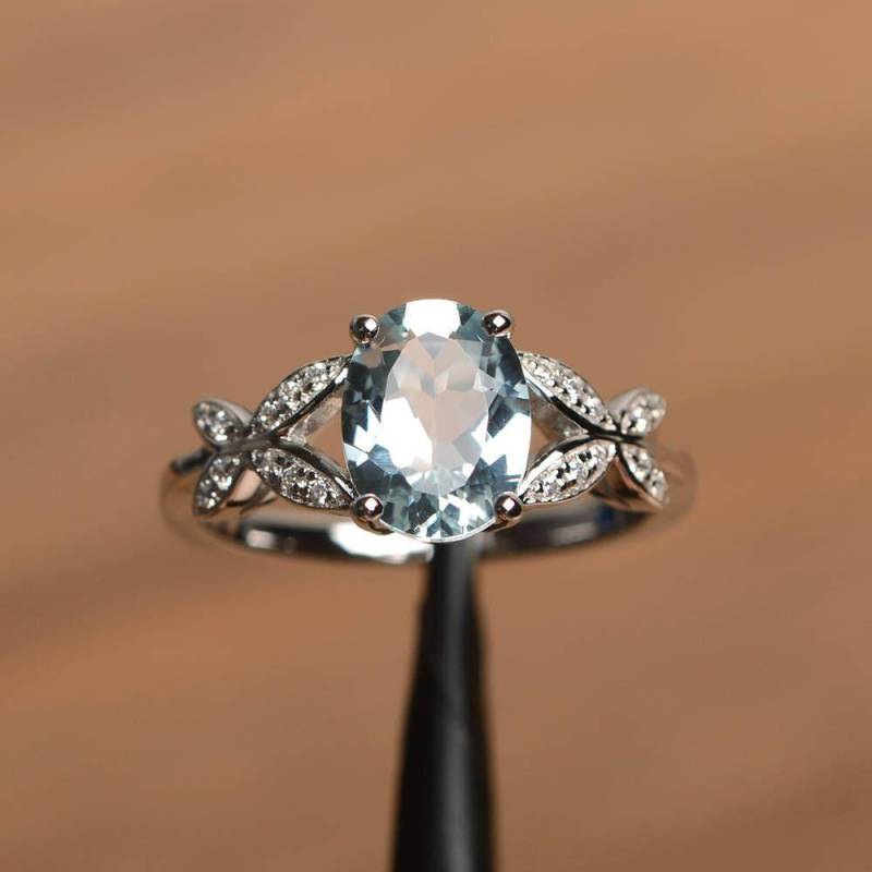 Natürlicher Aquamarinring März Geburtsstein Jubiläumsring Ovaler Geschliffener Türkisring Schmetterlingsbandring von PalmaryJewelry