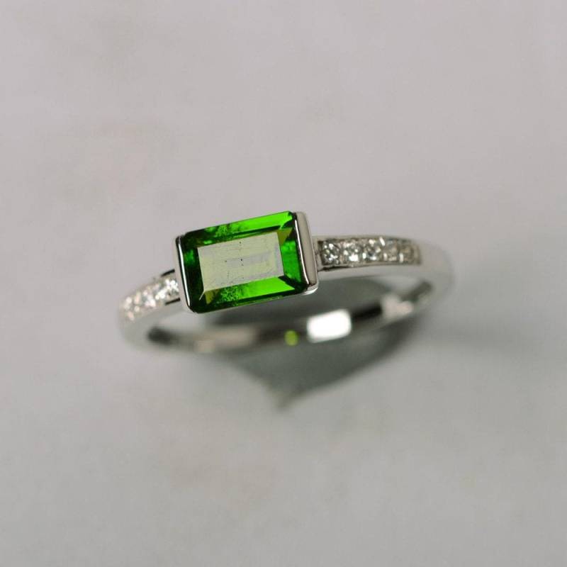 Natürlicher Diopsid Ring Smaragdschliff Grüner Edelstein Sterling Silber Verlobungsring Chromdiopsid Für Sie von PalmaryJewelry