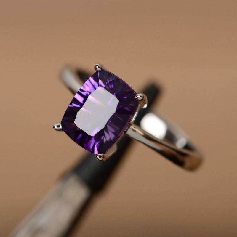 Natürlicher Edelstein Amethyst Ring Februar Geburtsstein Ringkissen Geschliffener Solitärring Versprechensring Für Sie von PalmaryJewelry