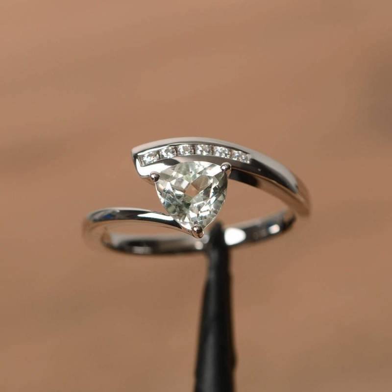 Natürlicher Grüner Amethyst Ring von PalmaryJewelry