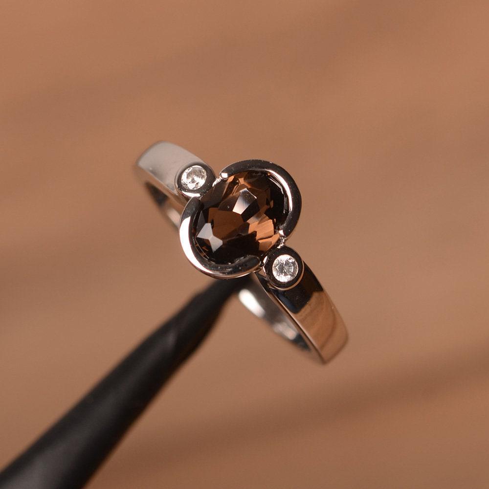 Natürlicher Rauchquarz Ring Oval Geschnitten Braun Edelstein Sterling Silber Jahrestagsring von PalmaryJewelry