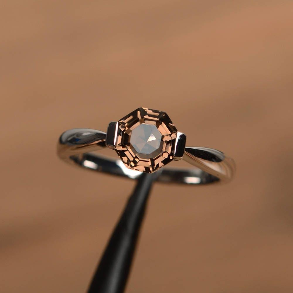 Natürlicher Rauchquarzring Trauring Achteckig Geschliffener Brauner Edelstein Sterlingsilber Solitärring von PalmaryJewelry