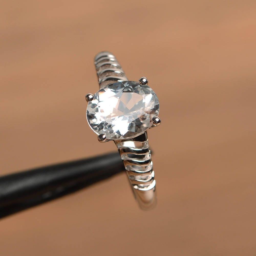 Ovaler Weißer Topas November Geburtsstein Ring Sterling Silber Solitär Verlobungsring von PalmaryJewelry