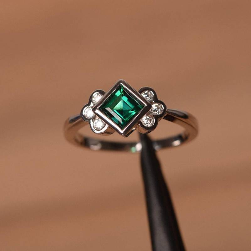 Platz Schneiden Smaragd Ring Verlobungsring Mai Geburtsstein Edelsteine Grüner Edelstein Sterling Silber Lünette Einstellung von PalmaryJewelry