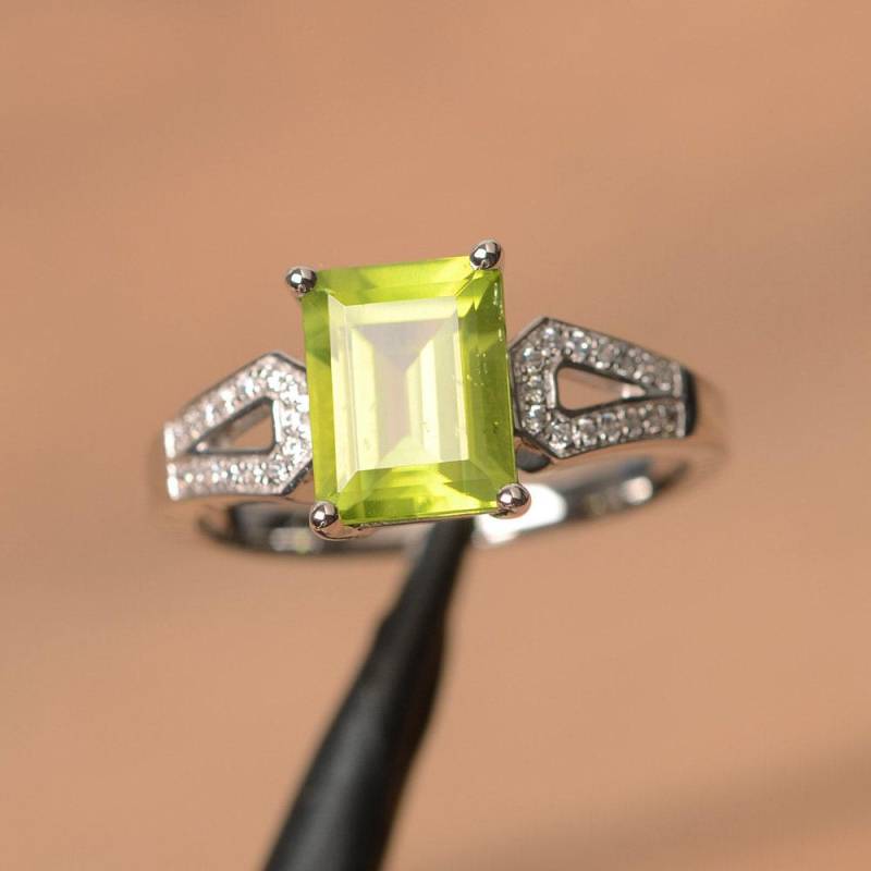 Rechteck Peridot Versprechen Ring Smaragd Geschnitten Sterling Silber August Geburtsstein von PalmaryJewelry