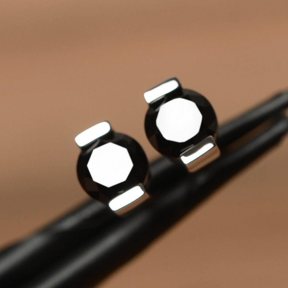 Schwarzer Spinell Ohrstecker Edelstein Ohrring Zargenfassung Sterling Silber von PalmaryJewelry