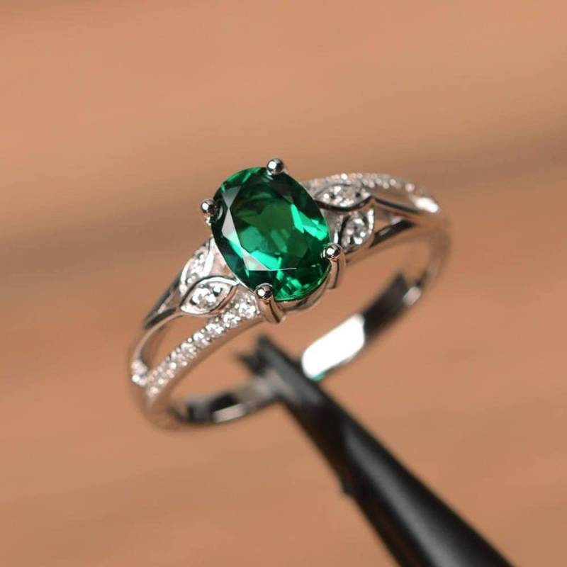 Smaragd Ring Für Frauen, Mai Geburtsstein Grüner Edelstein Ovalschliff Stein Versprechen Silberring von PalmaryJewelry