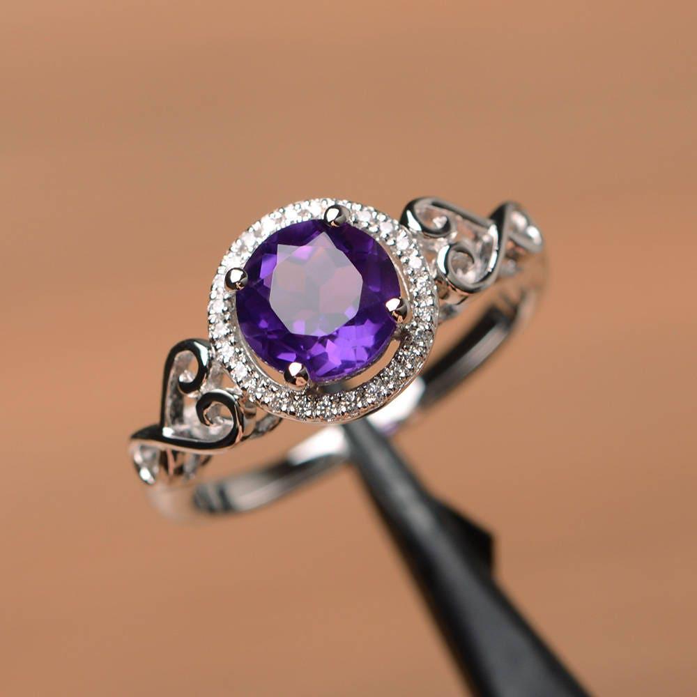 Vintage Amethyst Halo Verlobungsring Silber Rundschliff Lila Edelstein Filigraner Ring von PalmaryJewelry