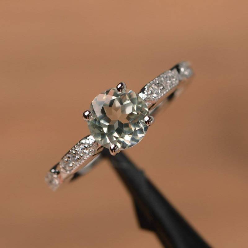 Zart Grün Amethyst Ehering Aus Sterling Silber Runden Antragsring von PalmaryJewelry
