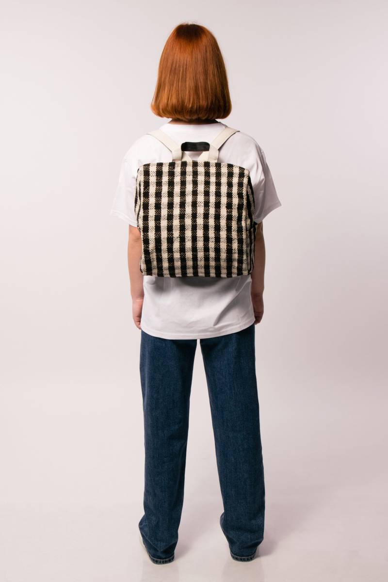 Rucksack Aus Vintage Hanfstoff Mit Wollelementen Bio Natur Handgemacht Hanf Homepun Verschluss Anti-Diebstahl von Paloriavintagefabric