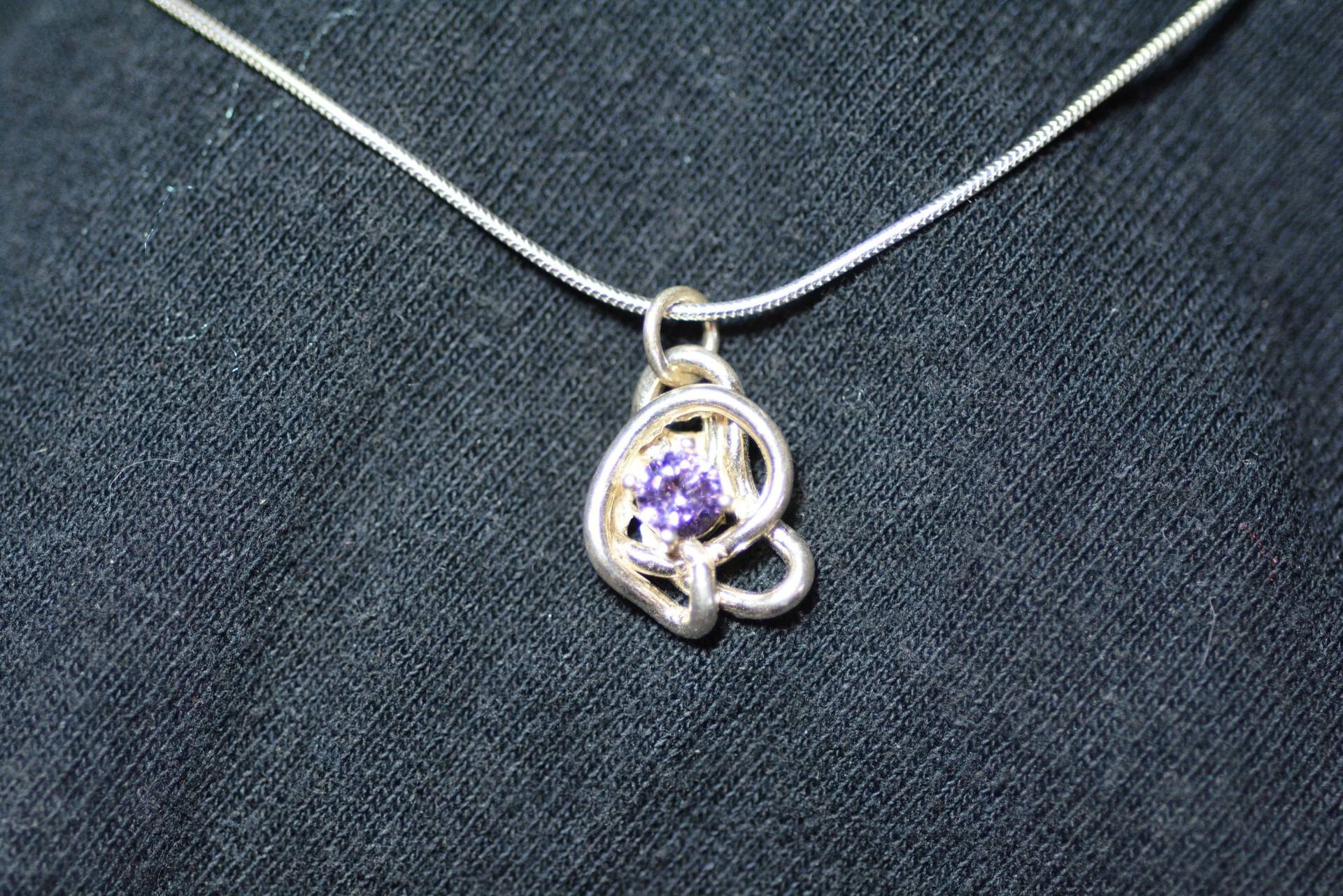 Pendant Purple Pendant Purple von PamDayDesigns