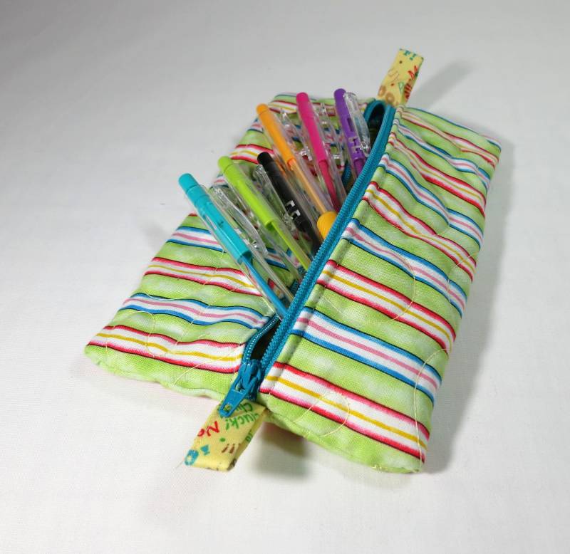 Kleine Flache Gesteppte Tasche - Kostenloser Versand Kleine Flache Gesteppte Tasche - Kostenloser Versand von PamsQuiltingStudio