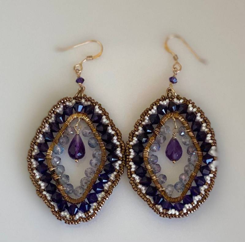 Vermeil Gold Ohrringe Mit Swarokski Kristall, Tansanit Quertz Und Amethyst von PanacheJewelryStore