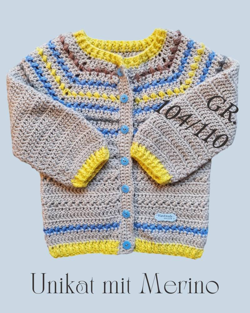 Strickjacke in Gr. 104/110, Mit Merinowolle, Gehäkeltes Unikat Strukturmuster von PanaluDesign