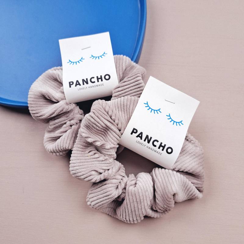 Stretchcord Scrunchie in Kiesel | Retro Trend Haargummi Zopfgummi Geschenkidee 90Er Jahre Geschenk Beste Freundin Hygge Style von PanchoHandmade