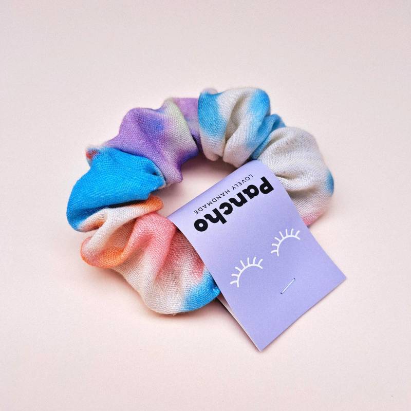 Watercolor Musselin Scrunchie | Sommer Must Have Haargummi Hair Scrunchy Zopfgummi Geschenkidee Frau Batik Haartrend Summerstyle von PanchoHandmade