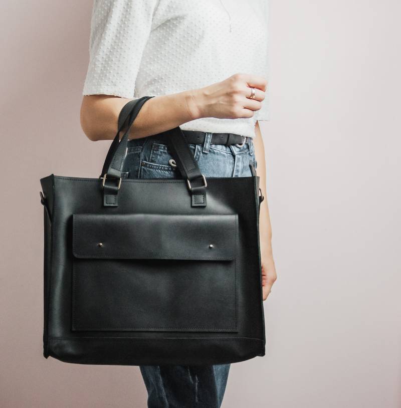 Leder Umhängetasche, Schwarze Laptoptasche, Lederhandtasche, Umhängetasche Frauen, Umhängetasche Umhängetasche, Macbook Handtasche von PandaUA