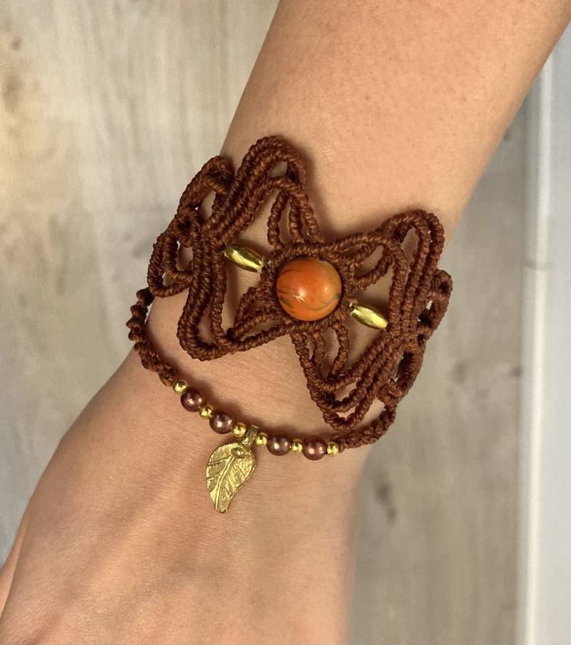 And So The Trees Makramee Armband von PandemicProjectShop