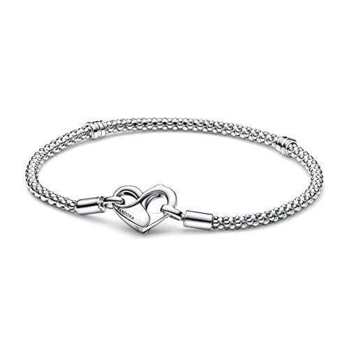 PANDORA Armband mit Infinity Herzverschluss aus Sterlingsilber in der Farbe Silber, Kompatibel mit PANDORA Moments Armbänder, Länge: 21cm, 592453C00-21 von PANDORA