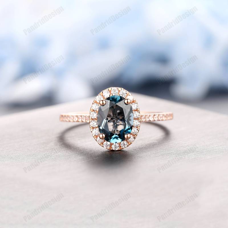14K Gold Blautopas Ring, Einzigartige Halo Topas Oval Cut 1.50Ct Natürlichen London Verlobungsring, Geburtstagsgeschenke von PandridDesign