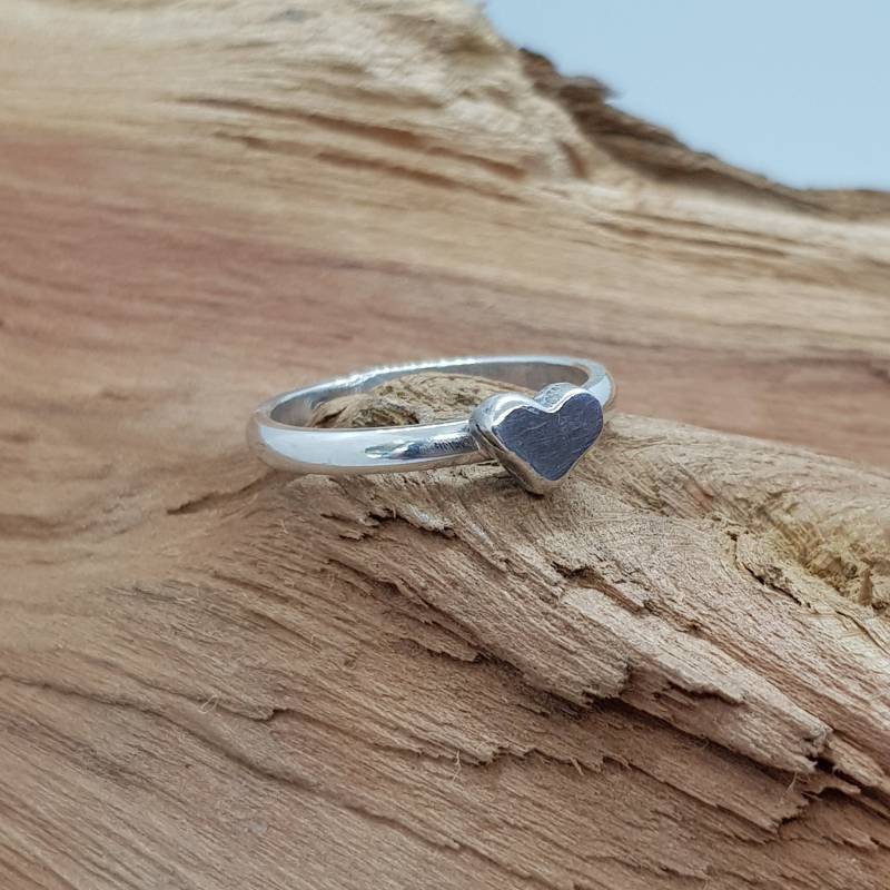 sterling Silber Herz Ring/stapelring sterling Silber Herz Ring/stapelring von PangolinCreations