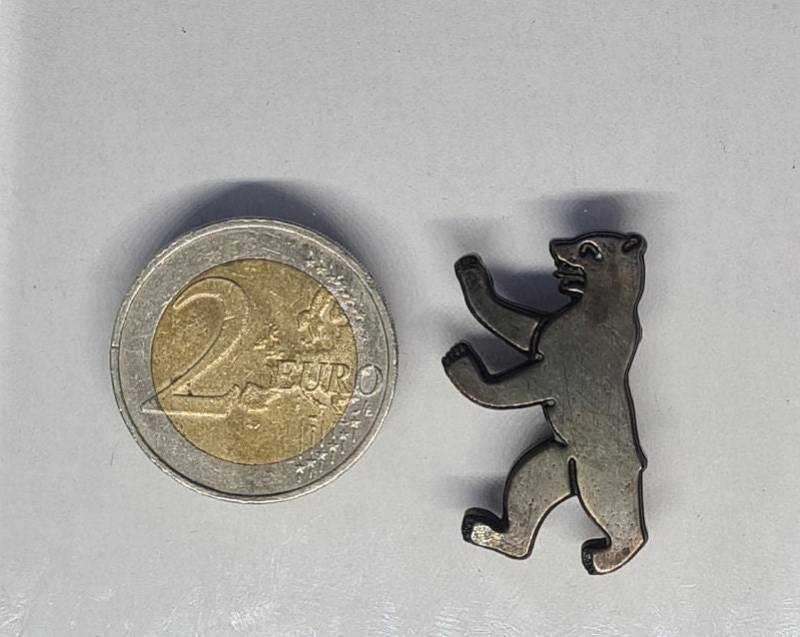 Berliner Bär Anstecknadel Souvenir Mit Schmetterlingsverschluss, Ein Tolles Geschenk von Pangun