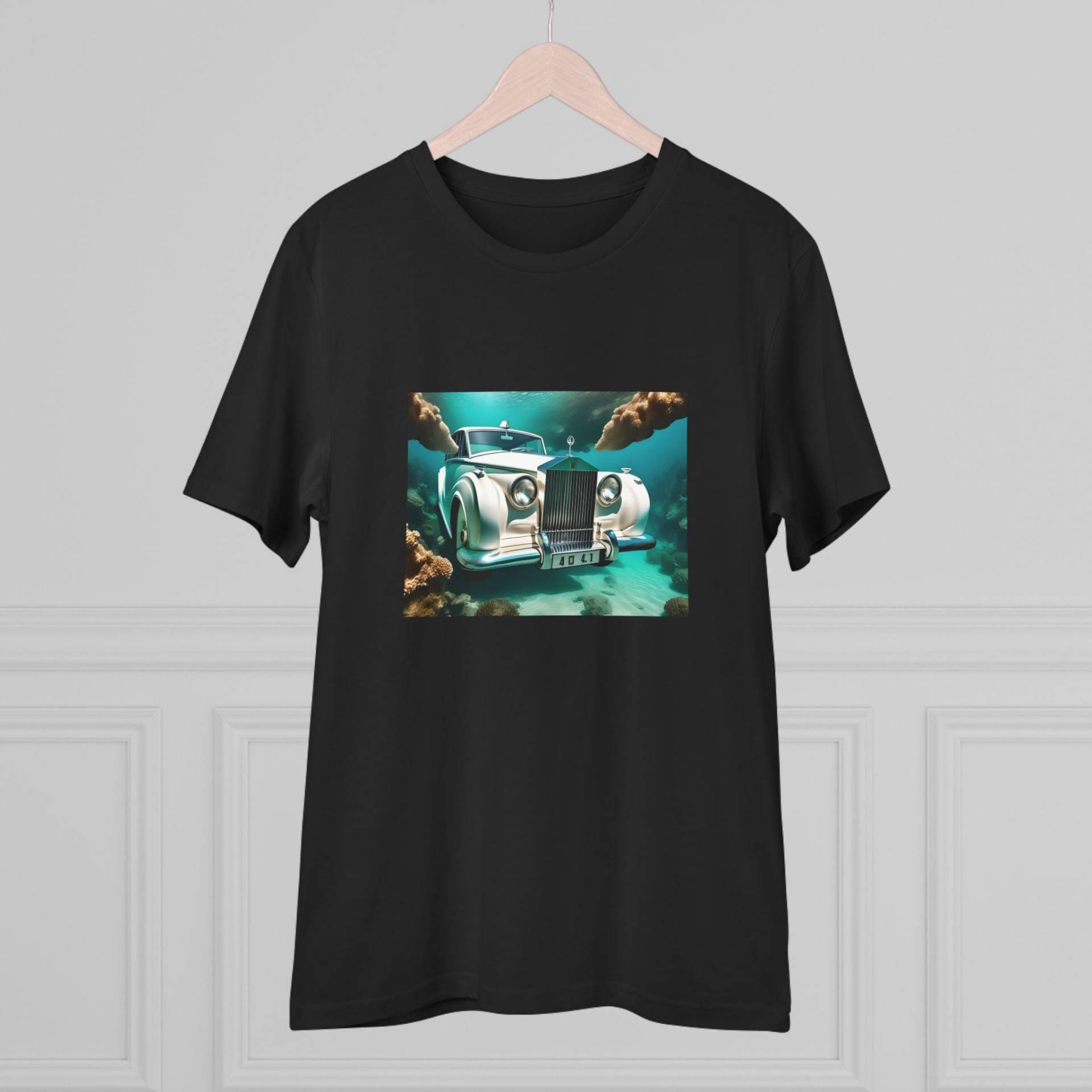 Rolls Royce Shirt - Bio-T-Shirt Oldtimer Unter Wasser Meerestiefen Grafik T-Shirt Design Streetwear Unisex-Stil Rolls Royce Shirt - Bio-T-Shirt Oldtimer Unter Wasser Meerestiefen Grafik T-Shirt Design Streetwear Unisex-Stil von Pantehes