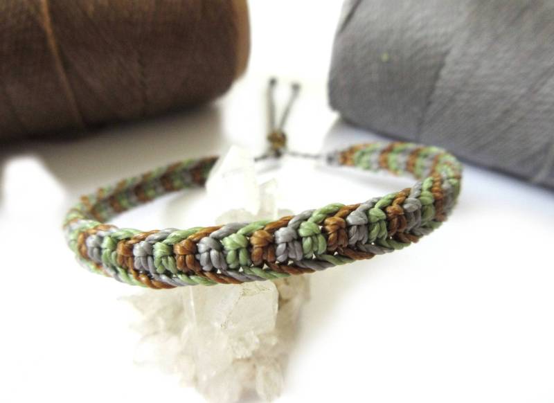 Braun Olivgrün Und Grau Schattierungen Freundschaft/Surf Armband Handgemachte Makramee Braun Olivgrün Und Grau Schattierungen Freundschaft/Surf Armband Handgemachte Makramee von PapachoCreations