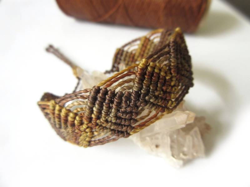 Braunes Makramee Freundschaftsarmband Handmade Surf Boho Armband Papacho Creations. Unisex Wasserdicht Und Einstellbar von PapachoCreations