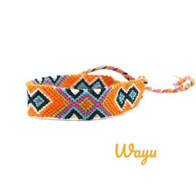 Manilla De Colombia Wayuu Orange Manilla De Colombia Wayuu Orange von PapayaOcean