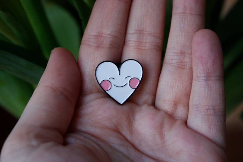 Anstecknadel Errötendes Herz von PaperKindness