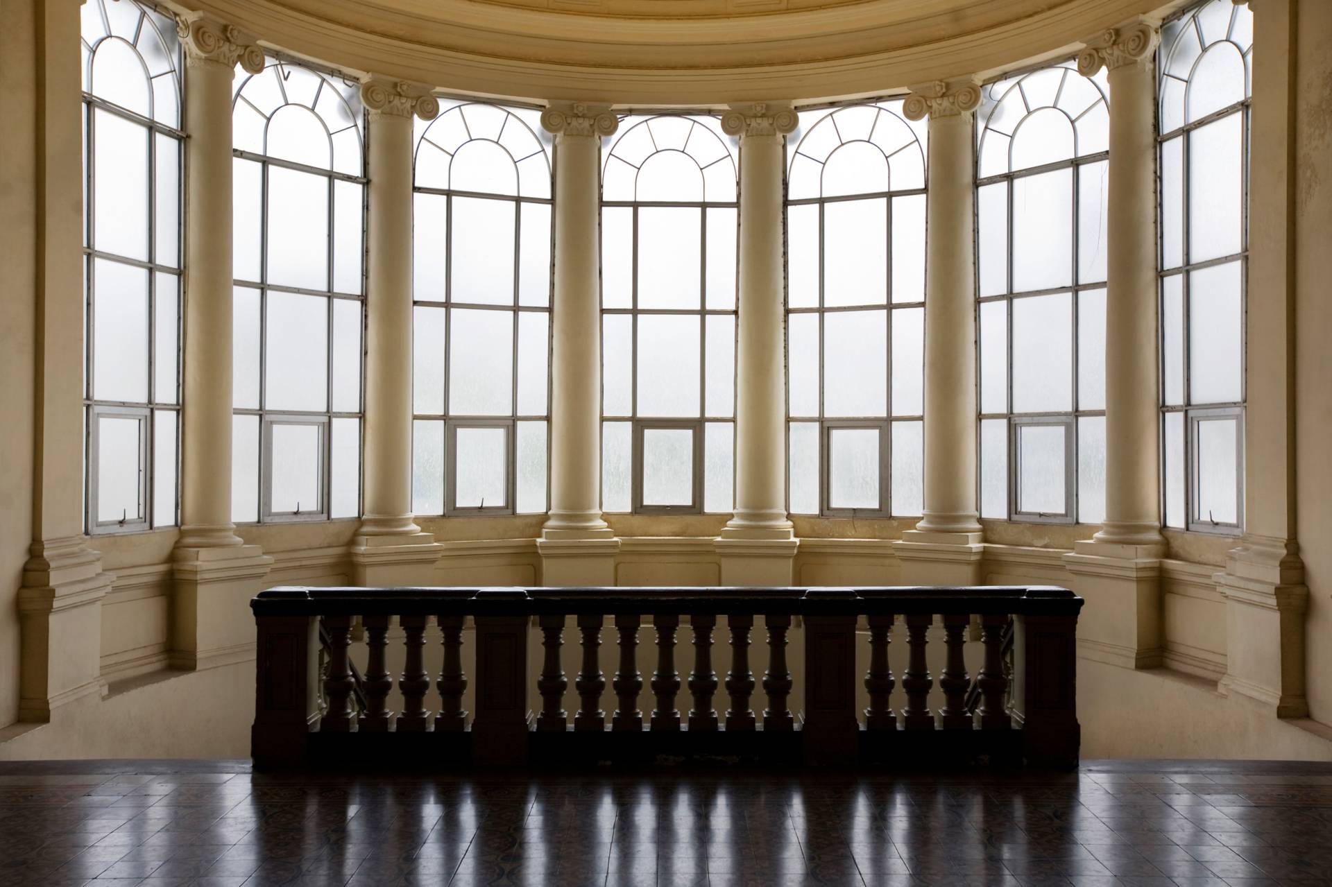 Papermoon Fototapete "ARCHITEKTUR-SCHLOSS ARKADE" von Papermoon