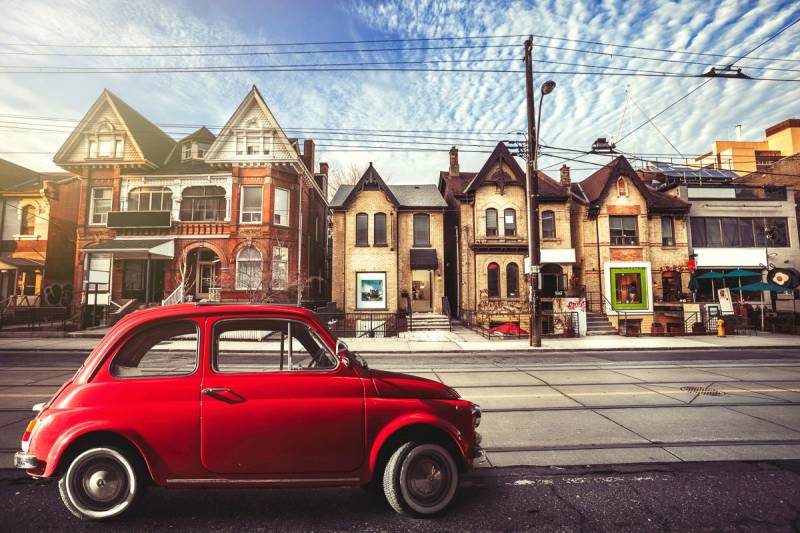 Papermoon Fototapete "AUTO-ALTSTADT Cars" von Papermoon