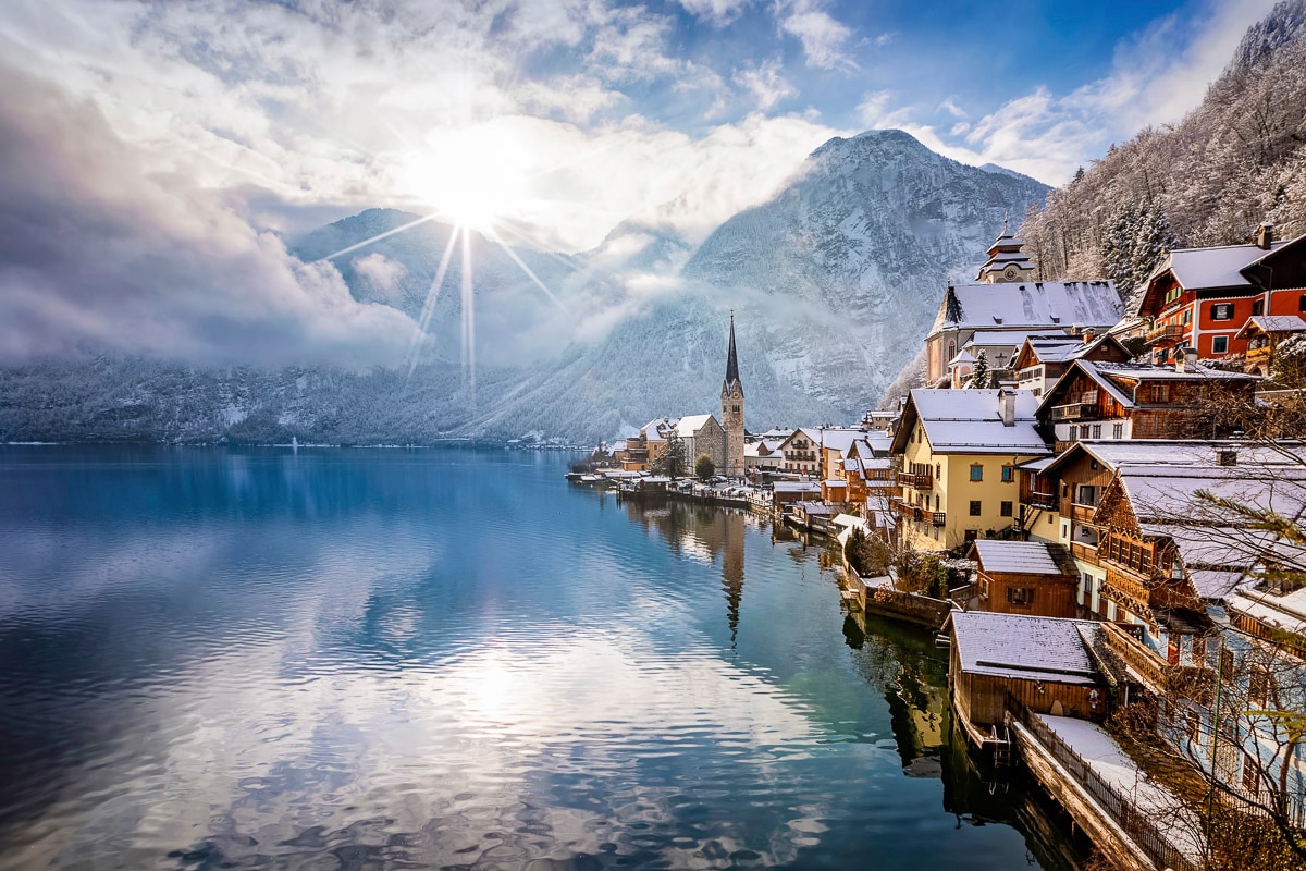 Papermoon Fototapete "Dorf am Wasser" von Papermoon