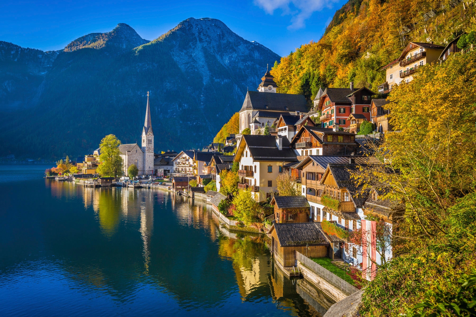 Papermoon Fototapete "Hallstatt Mountain Village" glatt von Papermoon