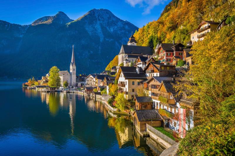 Papermoon Fototapete "Hallstatt Mountain Village" glatt von Papermoon